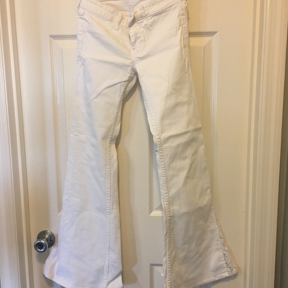 Hollister low rise white flares